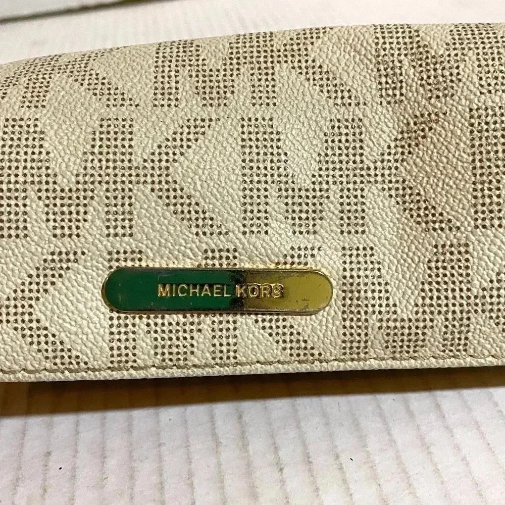 Michael Kors Mk Signature Print Canvas Wallet - image 5